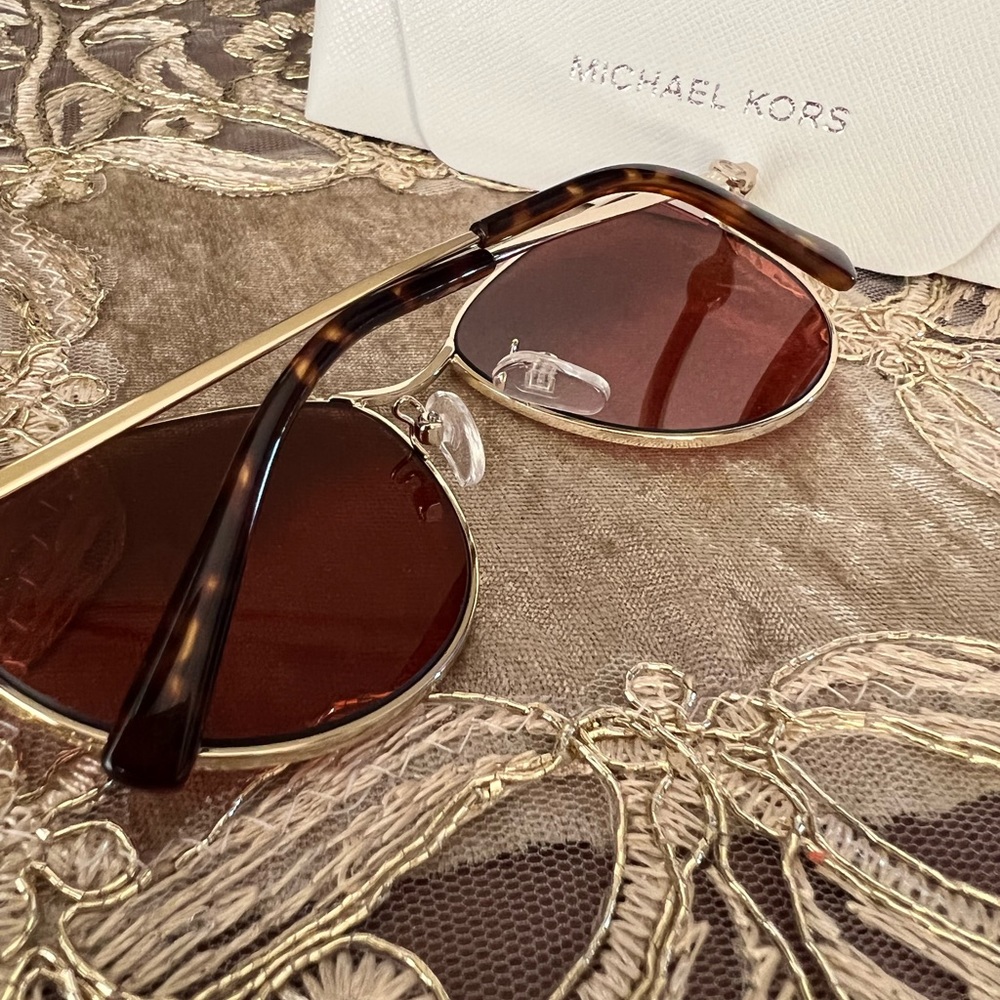 Michael Kors women cat eye sunglasses - Picture 7 of 11